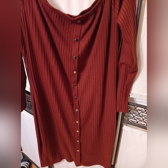 Plus size mini dress - Picture 2 of 3